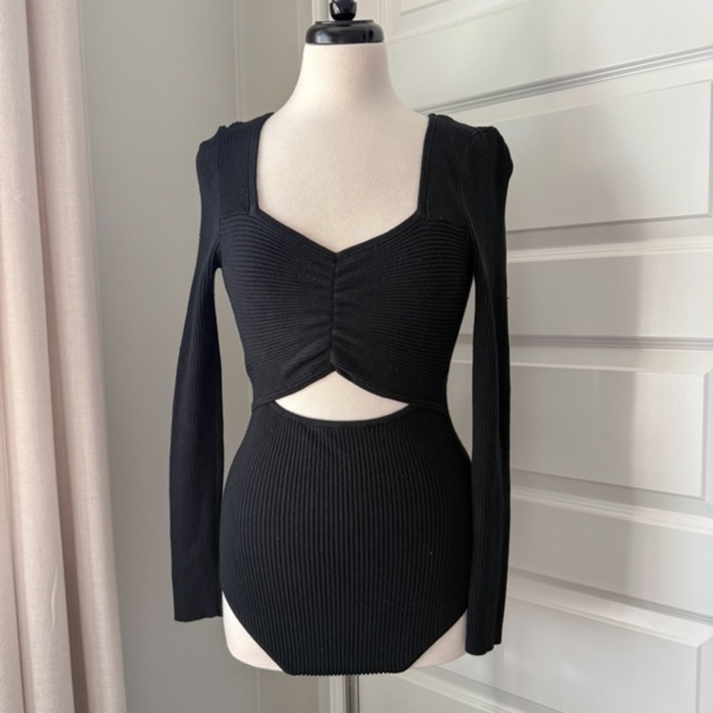 Abercrombie & Fitch Ribbed Long Sleeve Bodysuit : Medium